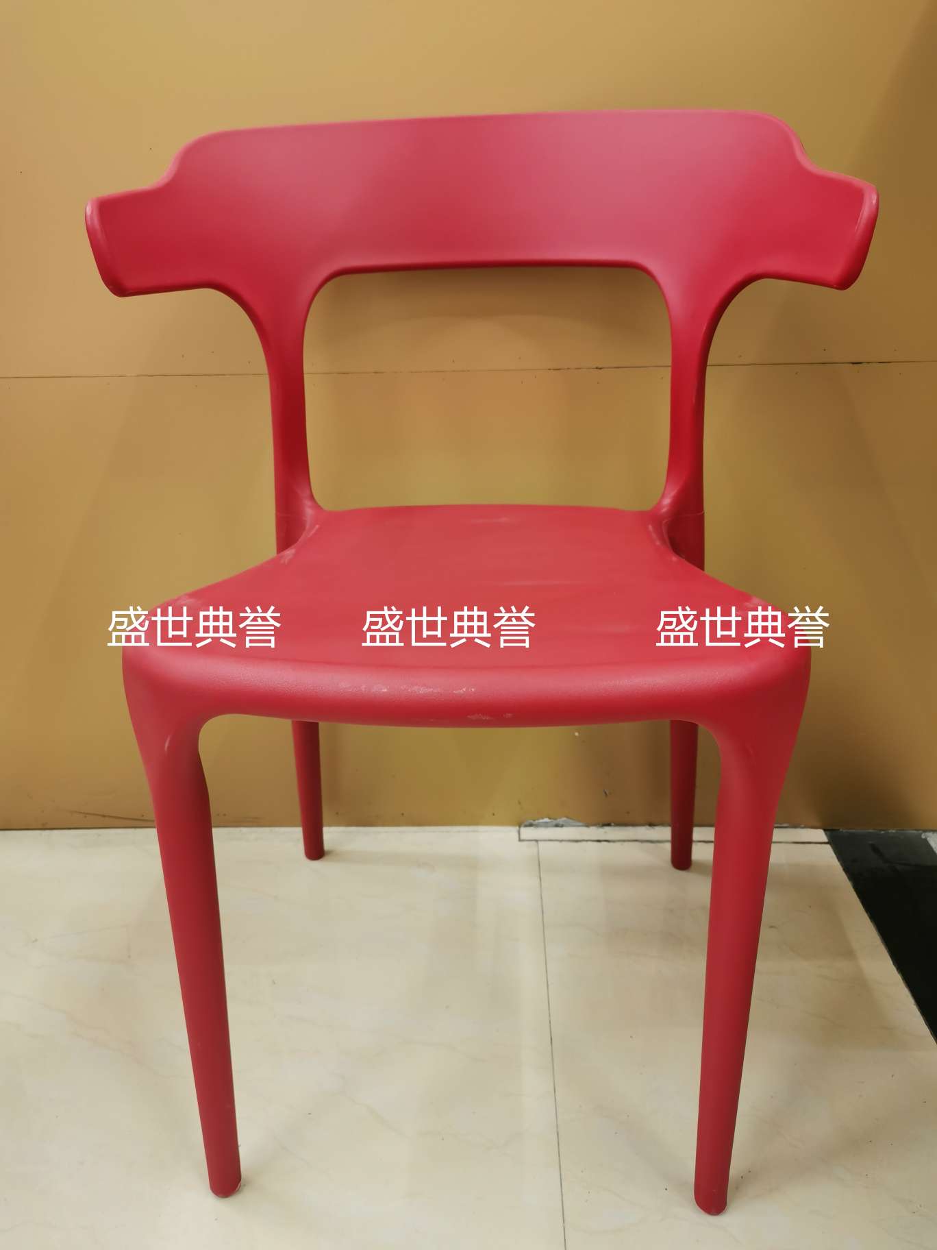 广州外贸批发户外婚礼椅子婚庆塑料折叠椅主题餐厅北欧时尚餐椅详情图1