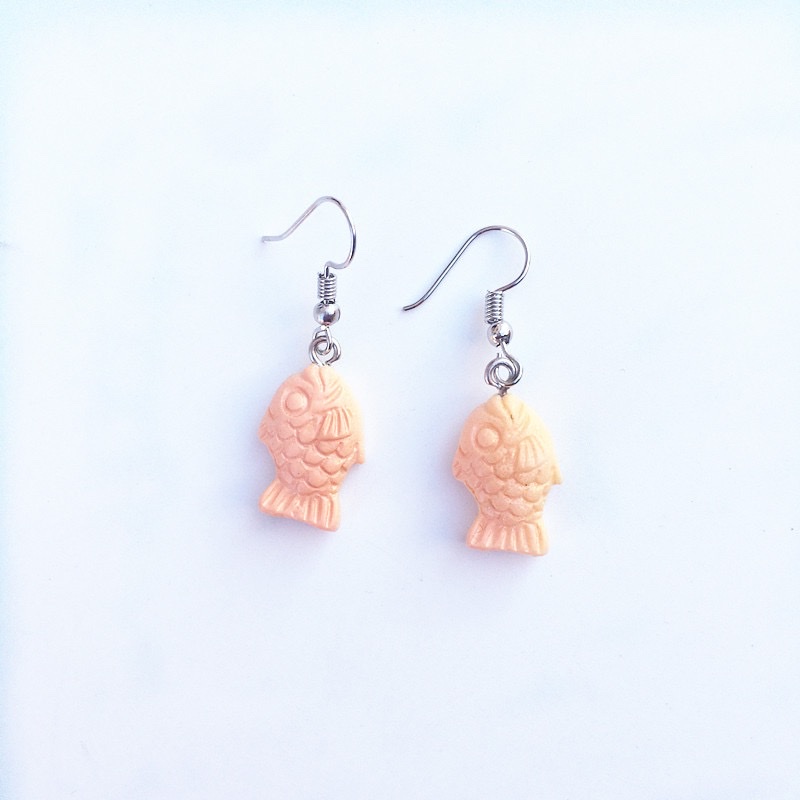 Foodie earrings, popular Japanese and Korean style on Instagram food play earrings that can be used as ear clips Application Scenario