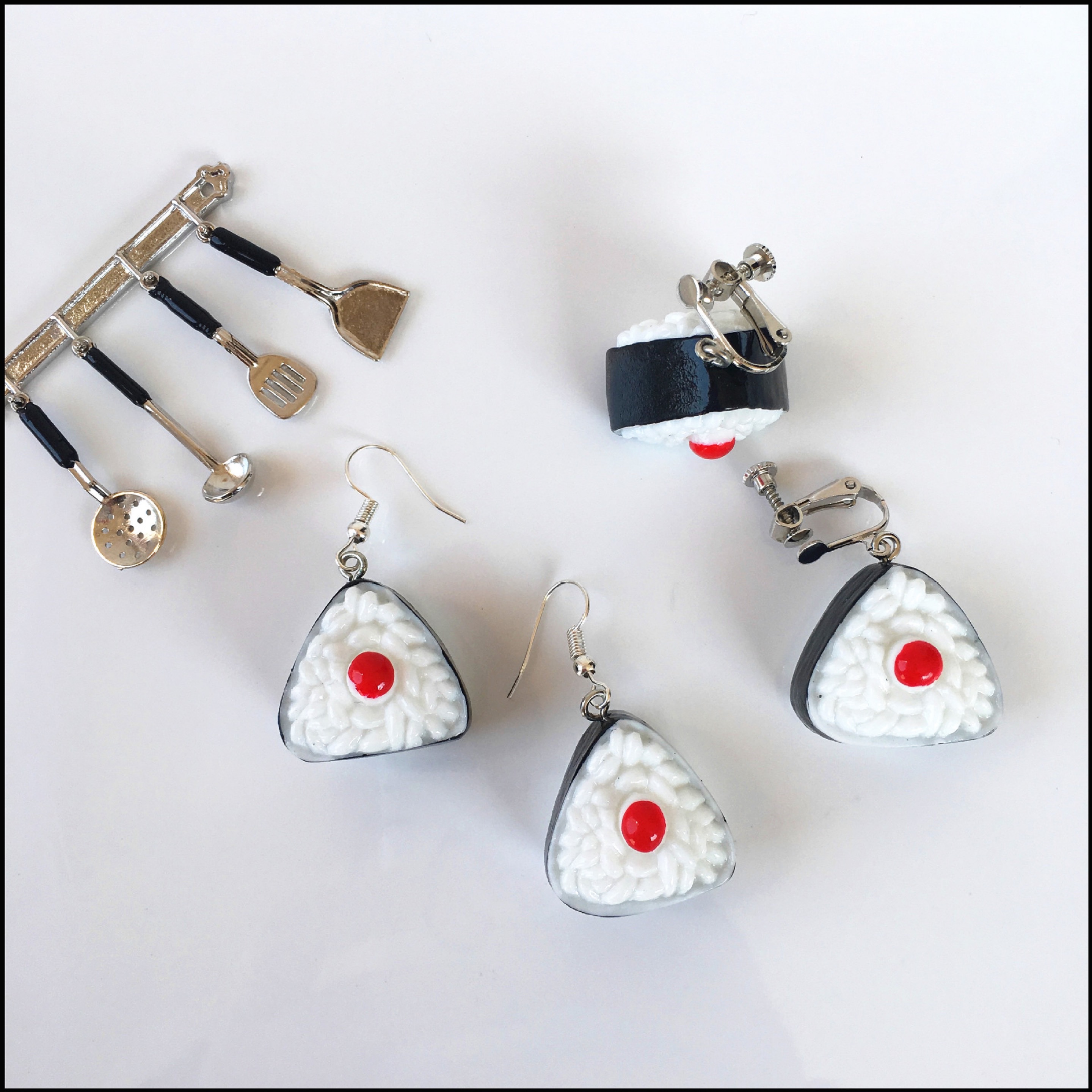DIY handmade funny and fun earrings, cute and soft girl forest and Japanese style rice ball earrings, can be used as ear clips Application Scenario