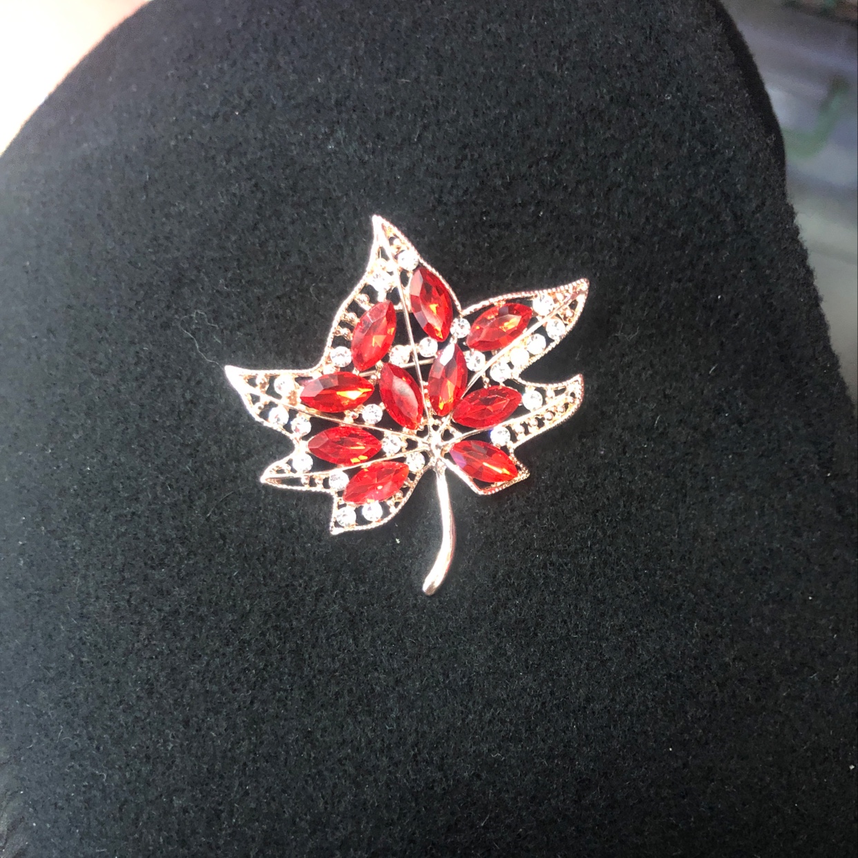 枫叶胸针详情图5