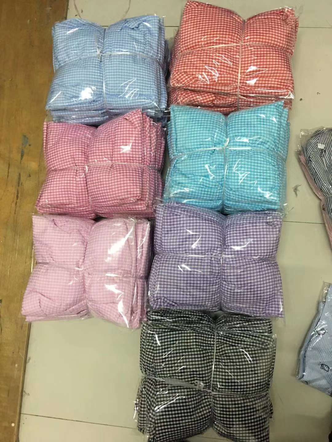 Put on sun-protective clothing in bubble wrap detail image 7
