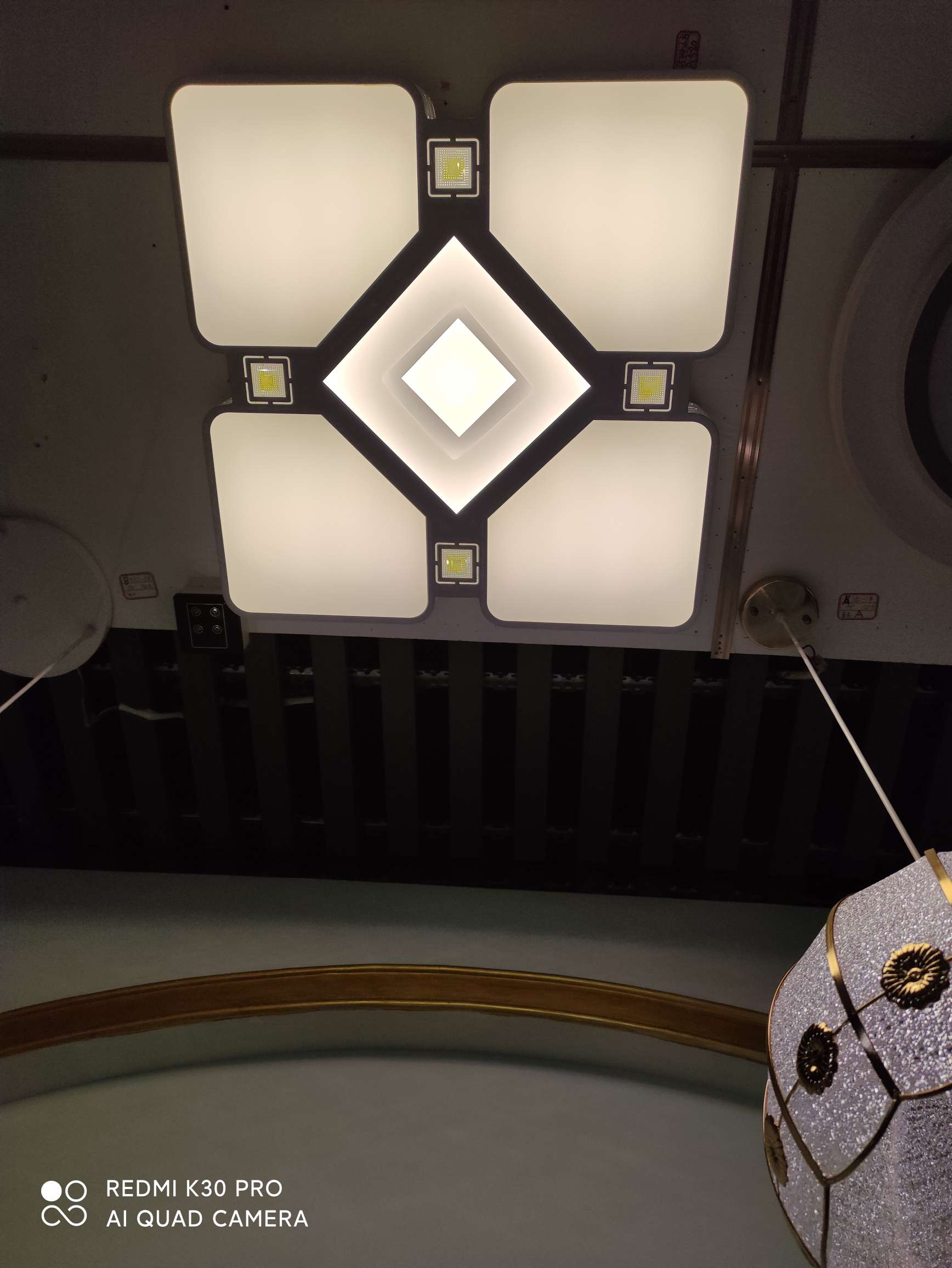 6544小方双色变光细节图