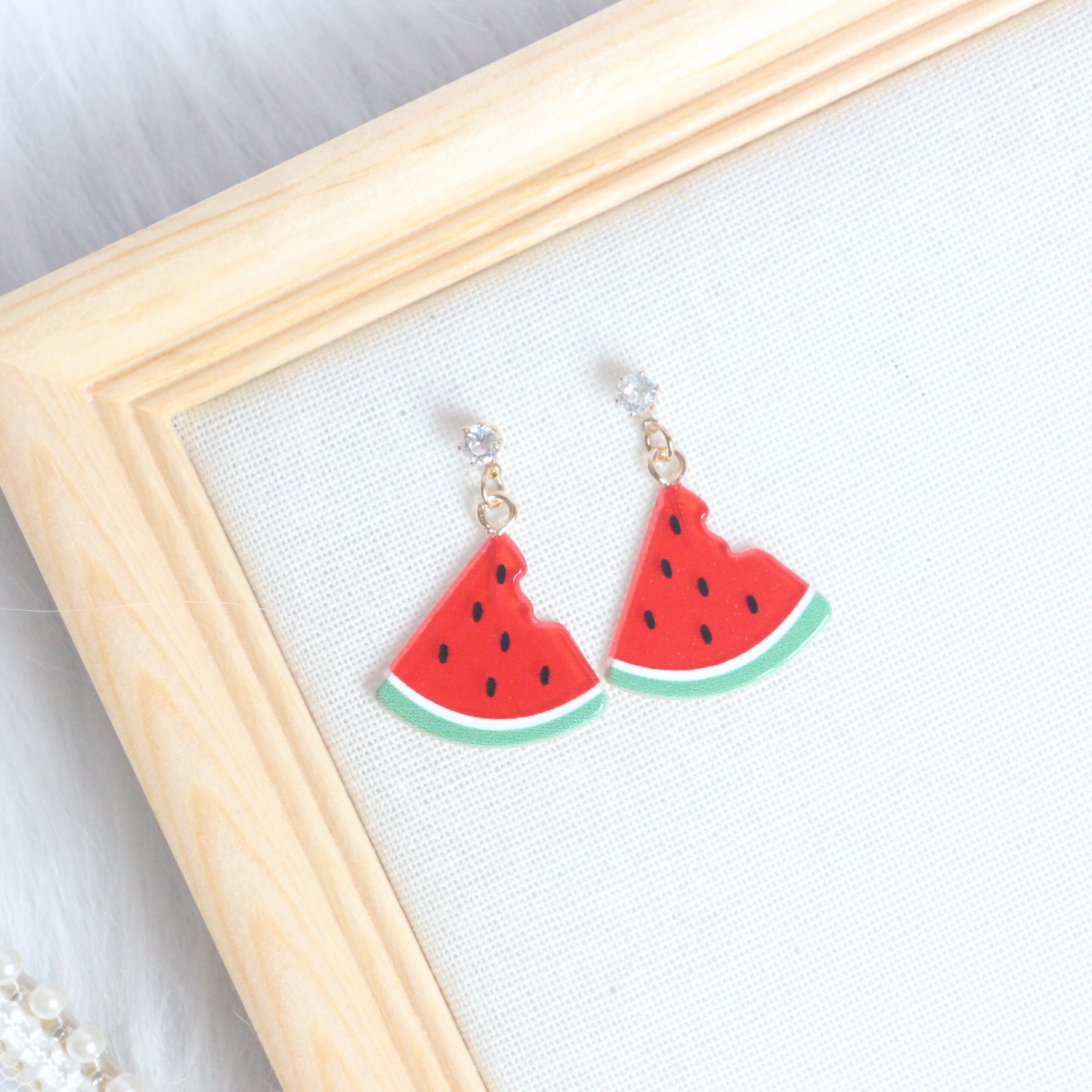 The Japanese and Korean Harajuku Spring and Summer simulated fruit resin earrings can be used as ear clips details Picture