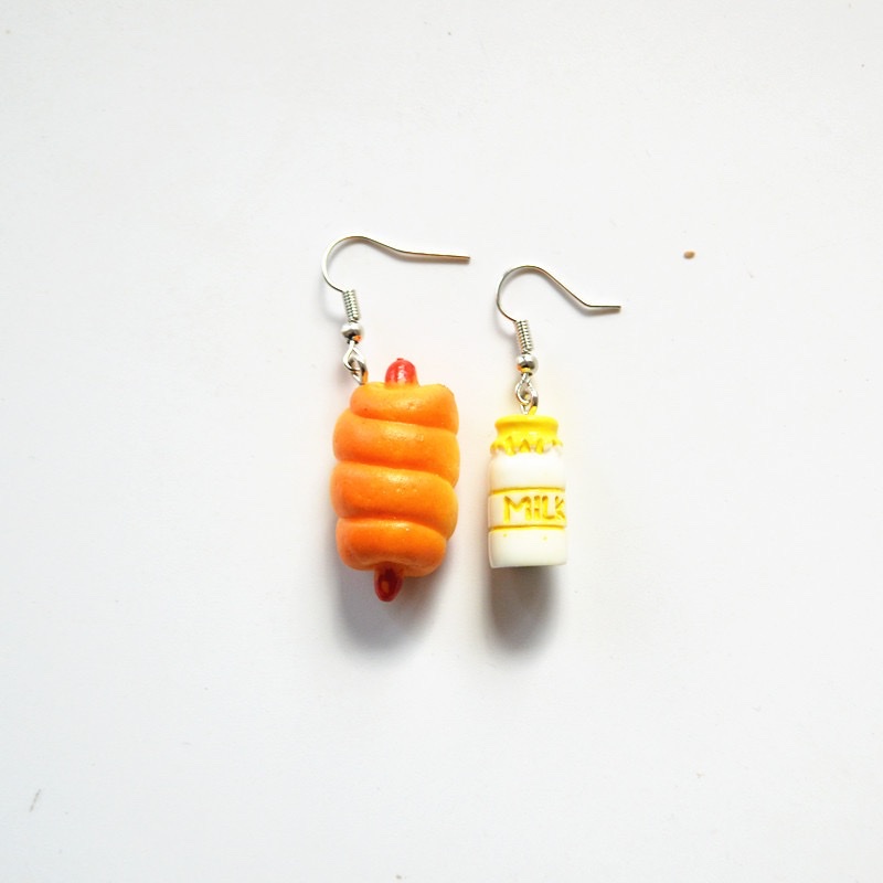 Japanese and Korean Harajuku style simulation food, bread and milk earrings can be used as ear clips Specification image
