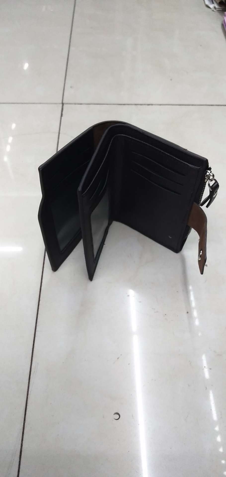 男士短款钱包，竖款休闲钱包详情图2