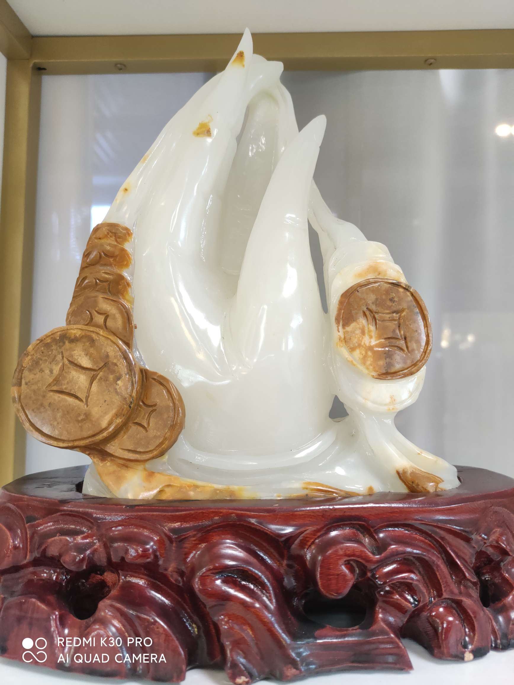 白玉手指白底实物图