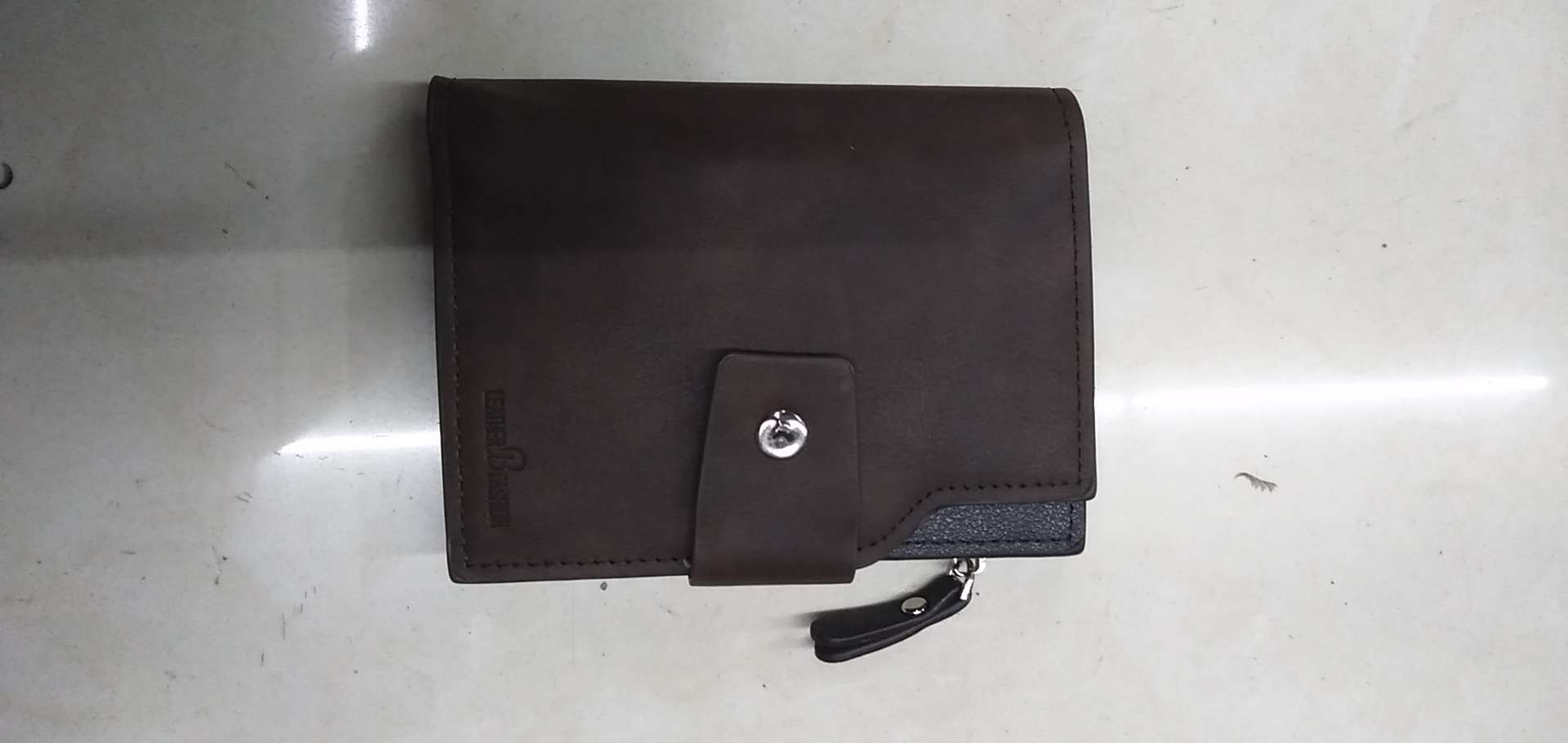 男士短款钱包，竖款休闲钱包详情图1