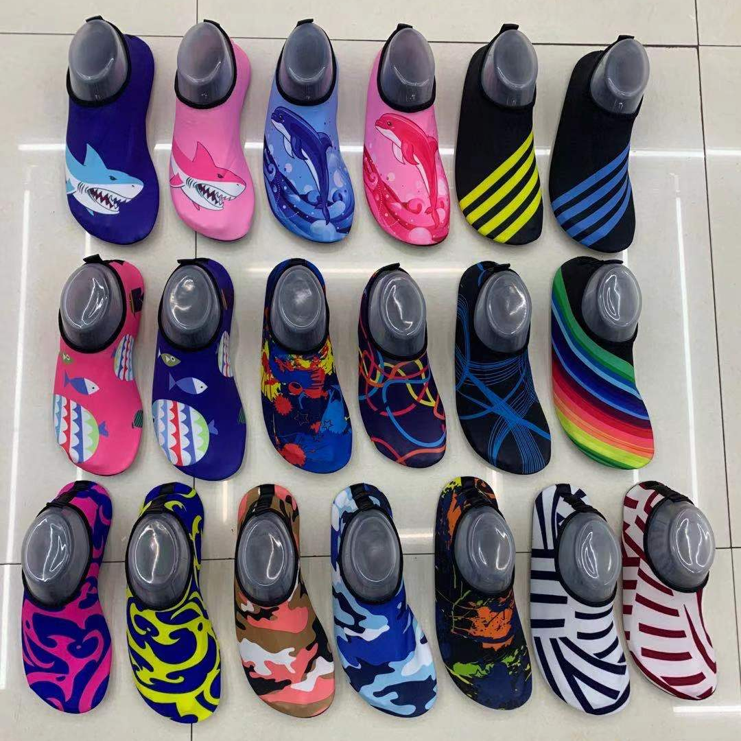Heelshoes越南凉鞋男款夏季沙滩鞋涉水溯溪鞋防滑拖鞋Xmas柠檬洞洞鞋配饰透气轻便 981