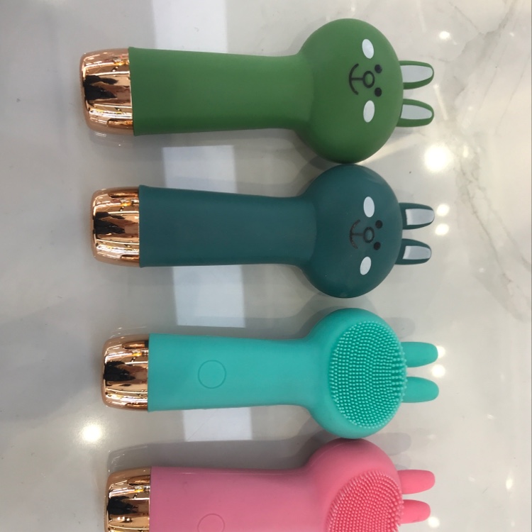 USB充电硅胶洗脸仪美容仪毛孔清洁器产品图