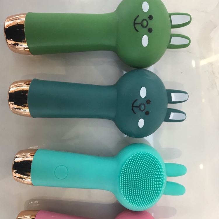 USB充电硅胶洗脸仪美容仪毛孔清洁器详情图1