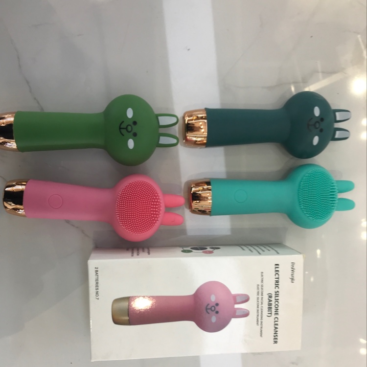 USB充电硅胶洗脸仪美容仪毛孔清洁器