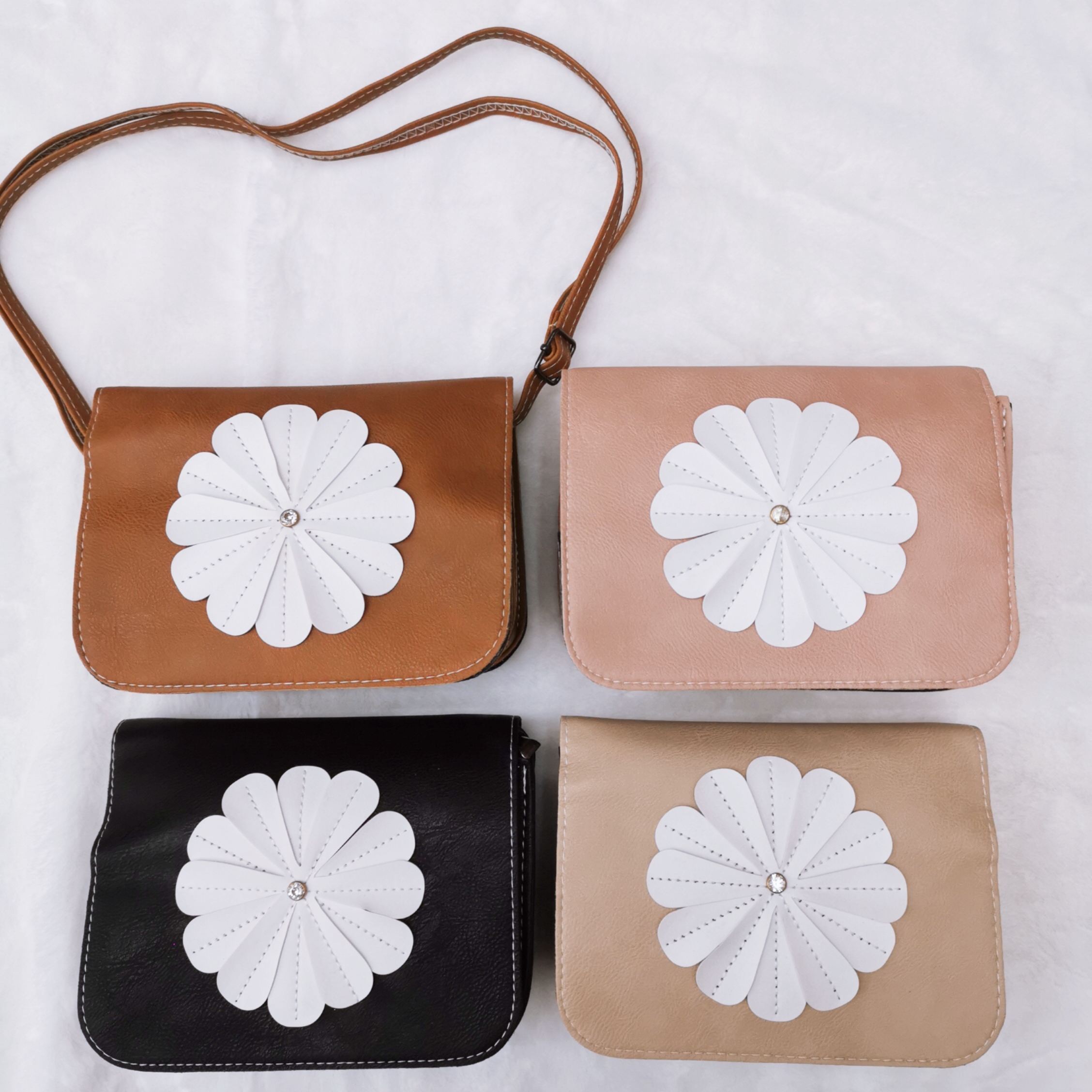 Out of stock flower small body bag Ladies shoulder bag Student fresh net red packet small square bag thumbnail