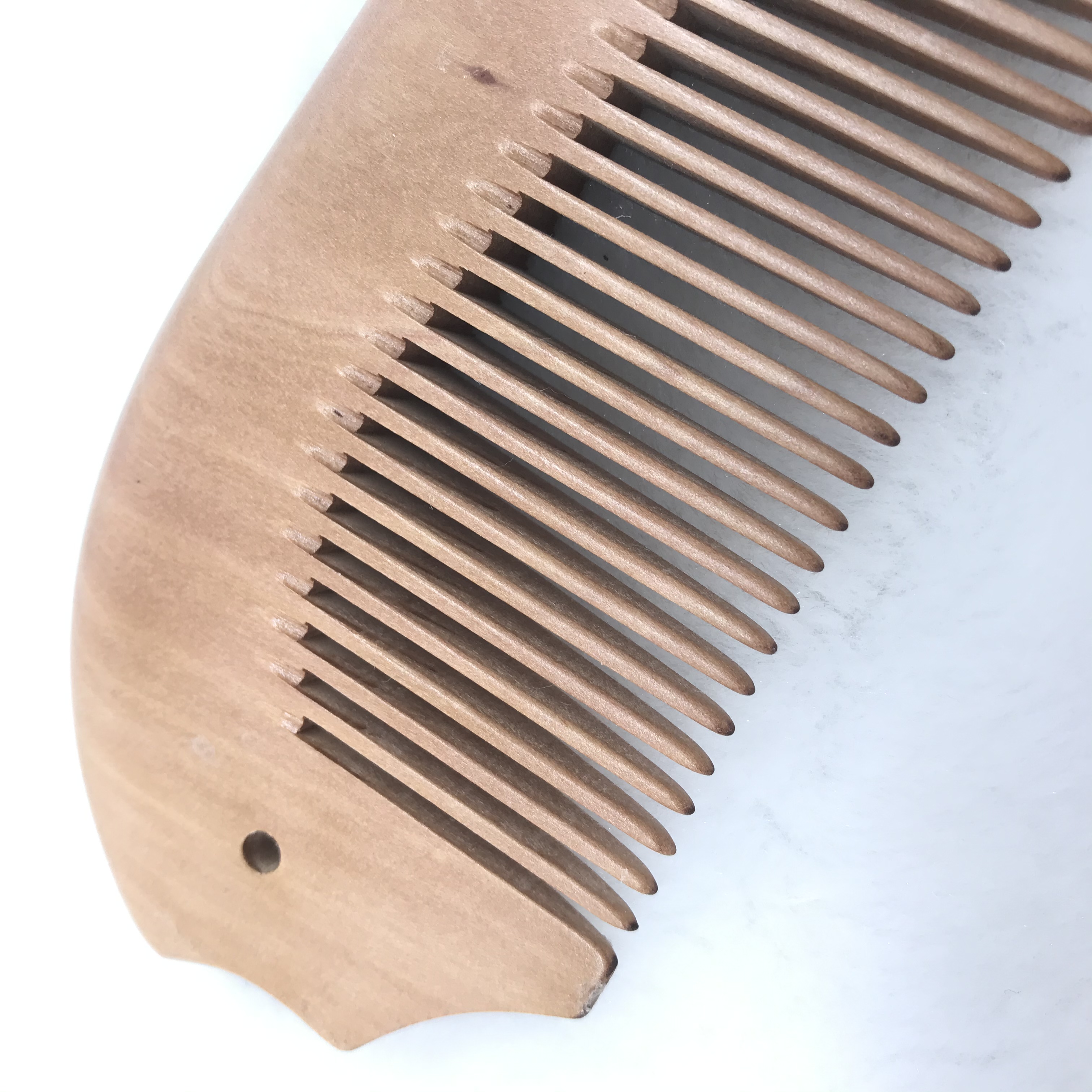 Factory direct sales of genuine natural wood nanmu fish-shaped combs, small hair combs, anti-static hair straightening combs detail image 4