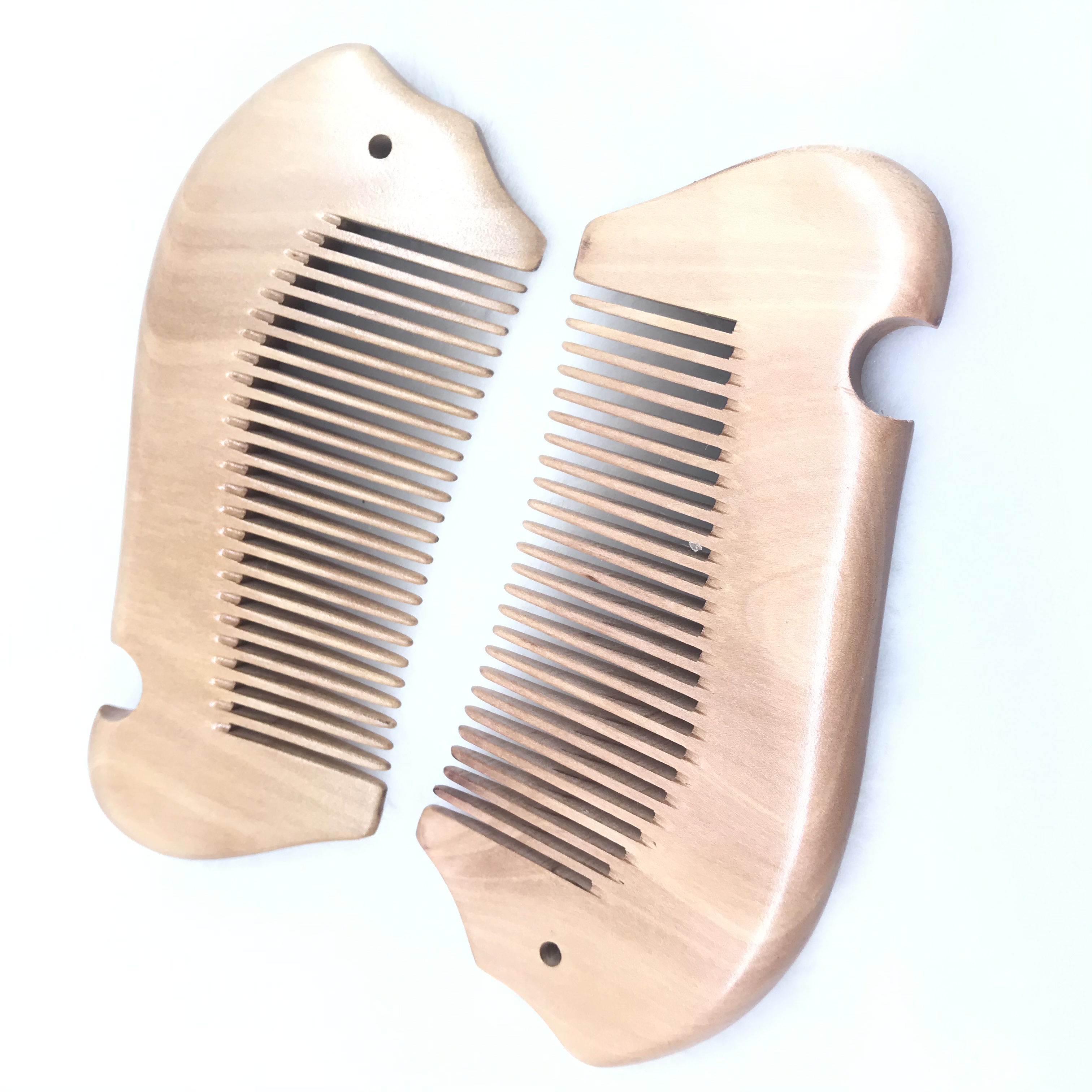 Factory direct sales of genuine natural wood nanmu fish-shaped combs, small hair combs, anti-static hair straightening combs detail image 6