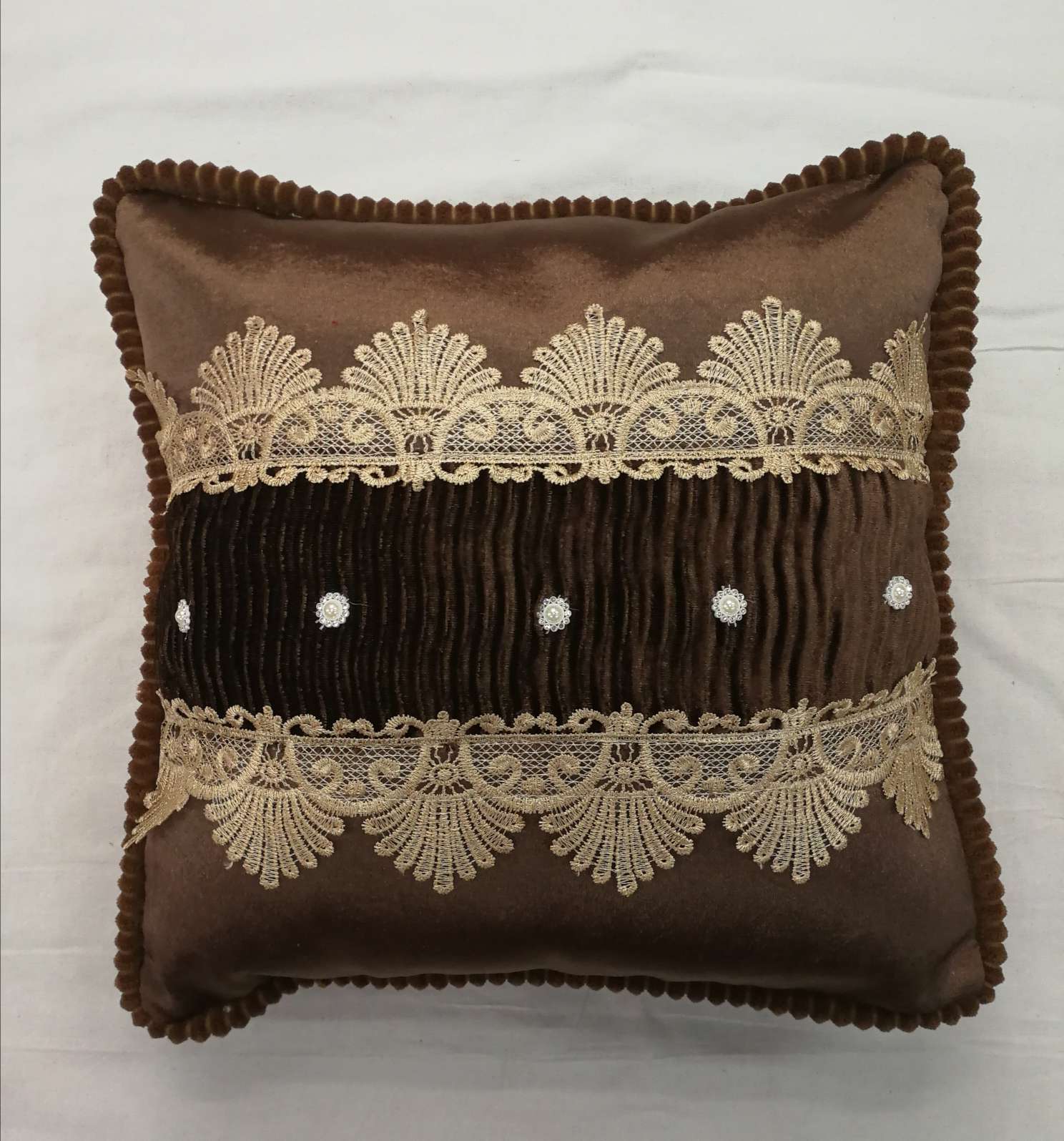Nordic lace, nail buckle, pleated, spliced, rolled edge pillow cushion, bed hotel supplies, car pillow cushion, square pillowcase Item Picture