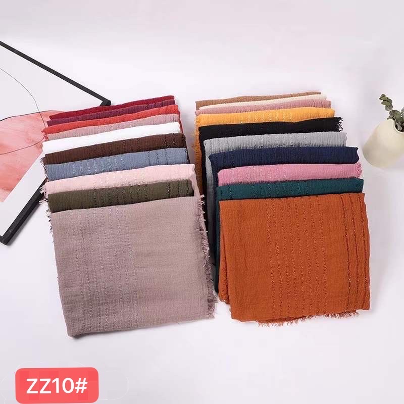2021 On The New Latest Fashion New Bright Silk Casual Scarf Foreign Trade Baotu Exploded Hot Printed Long Scarf undefined