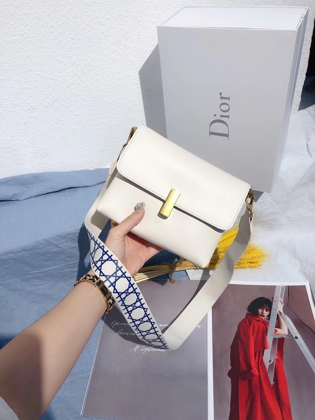 Women's Bag 1 with accessories inside