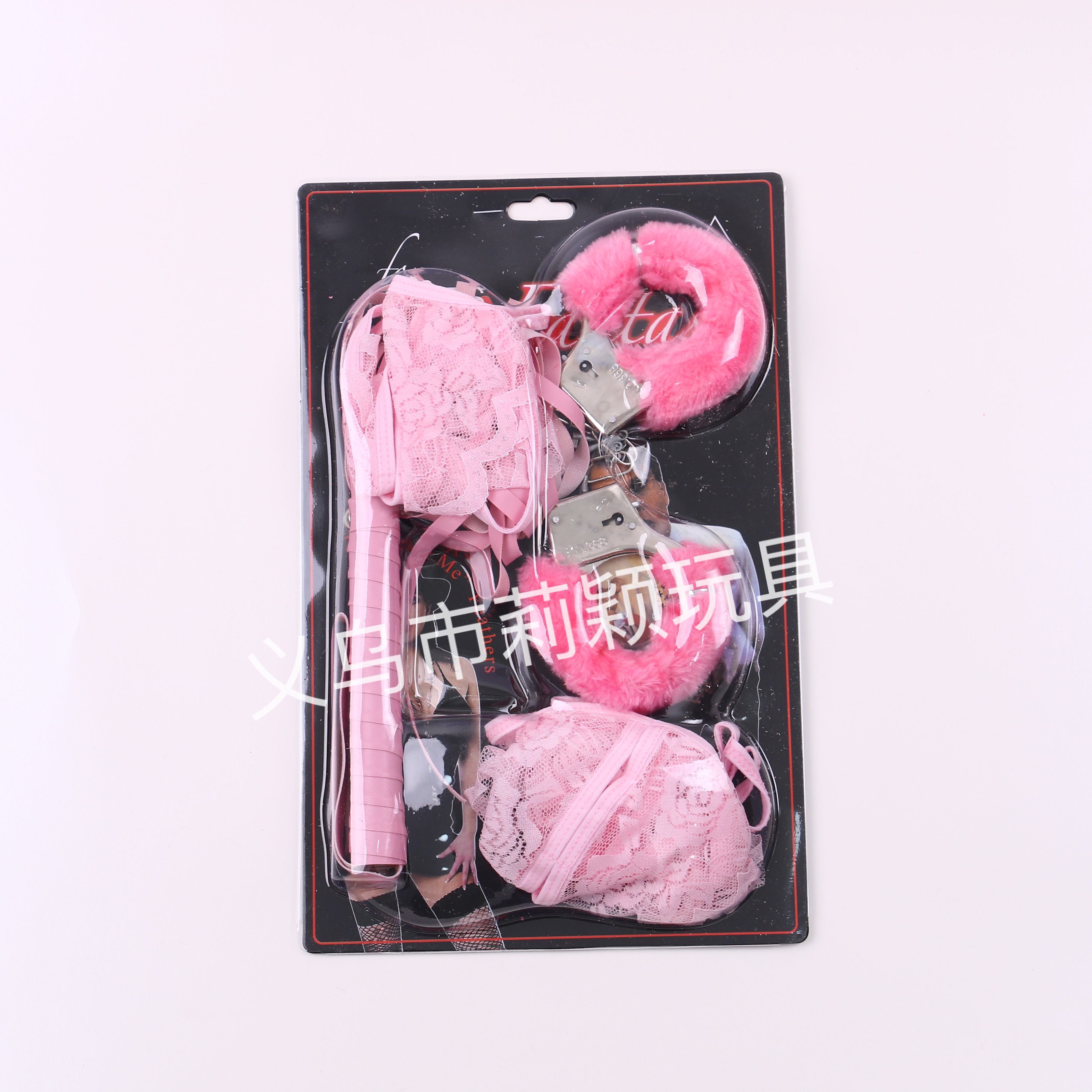 SM情侣四件套装情人节游戏套装万圣节产品  南美外贸产品 PU 好皮鞭+内衣内裤+毛绒手铐粉 红色四件套 LY-113详情图3