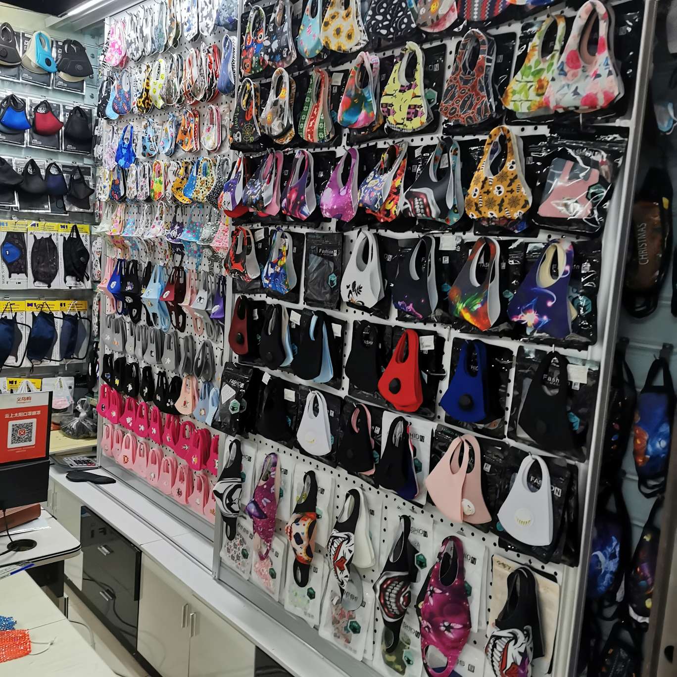 明星款蝴蝶恐怖卡通印好口罩男女学生口罩(厚)【外贸专供】详情图8