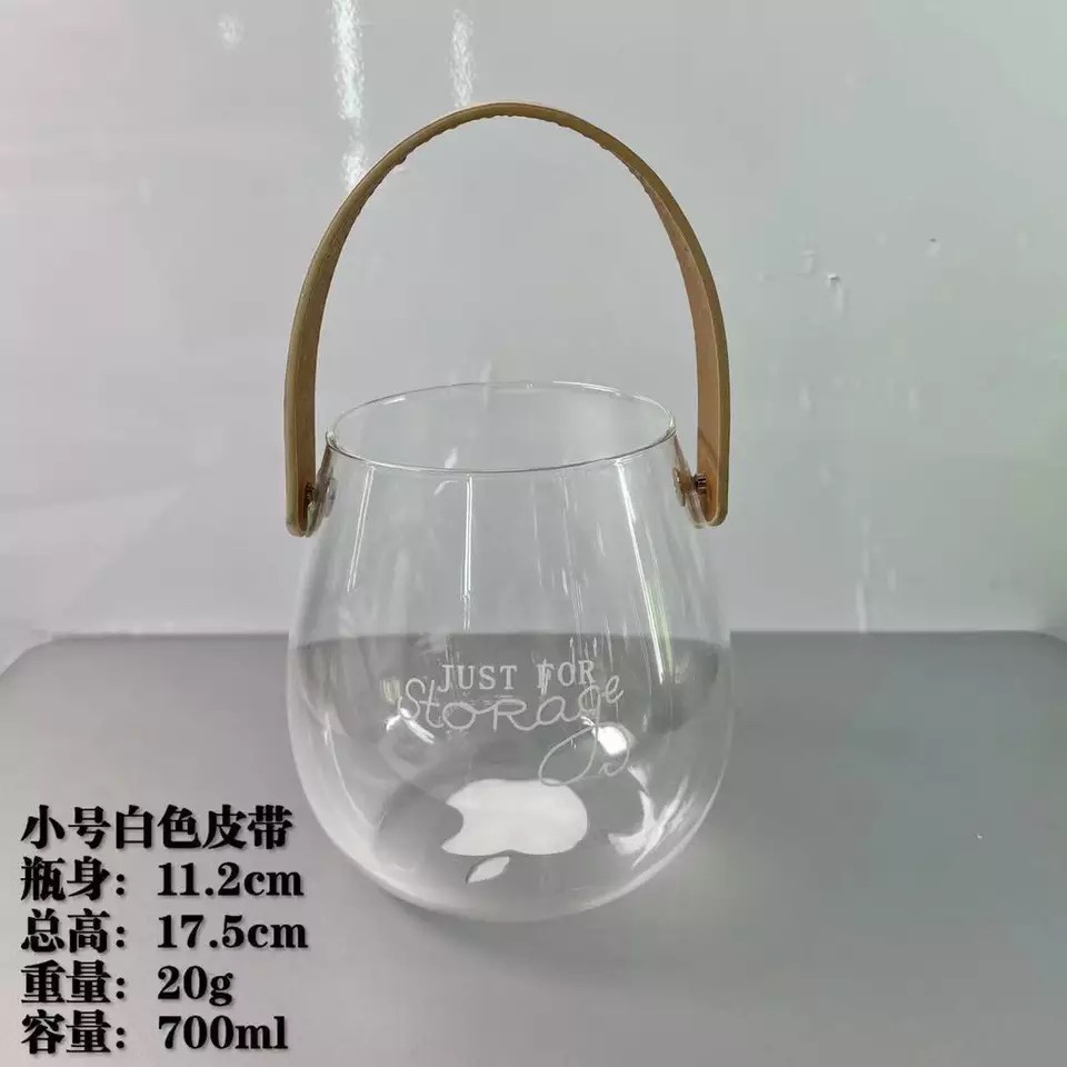 The 7820 glass flower basket and glass bowl on the 3rd floor of District D, Phase I of Fuyuan Glass International Trade City are creative Internet celebrities
