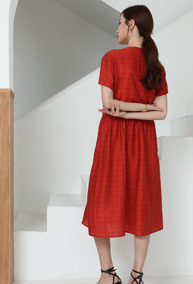 Jimmy Seio's 2021 Summer women's collection features the debut of a new Samba red dress 1D2121160 details Picture