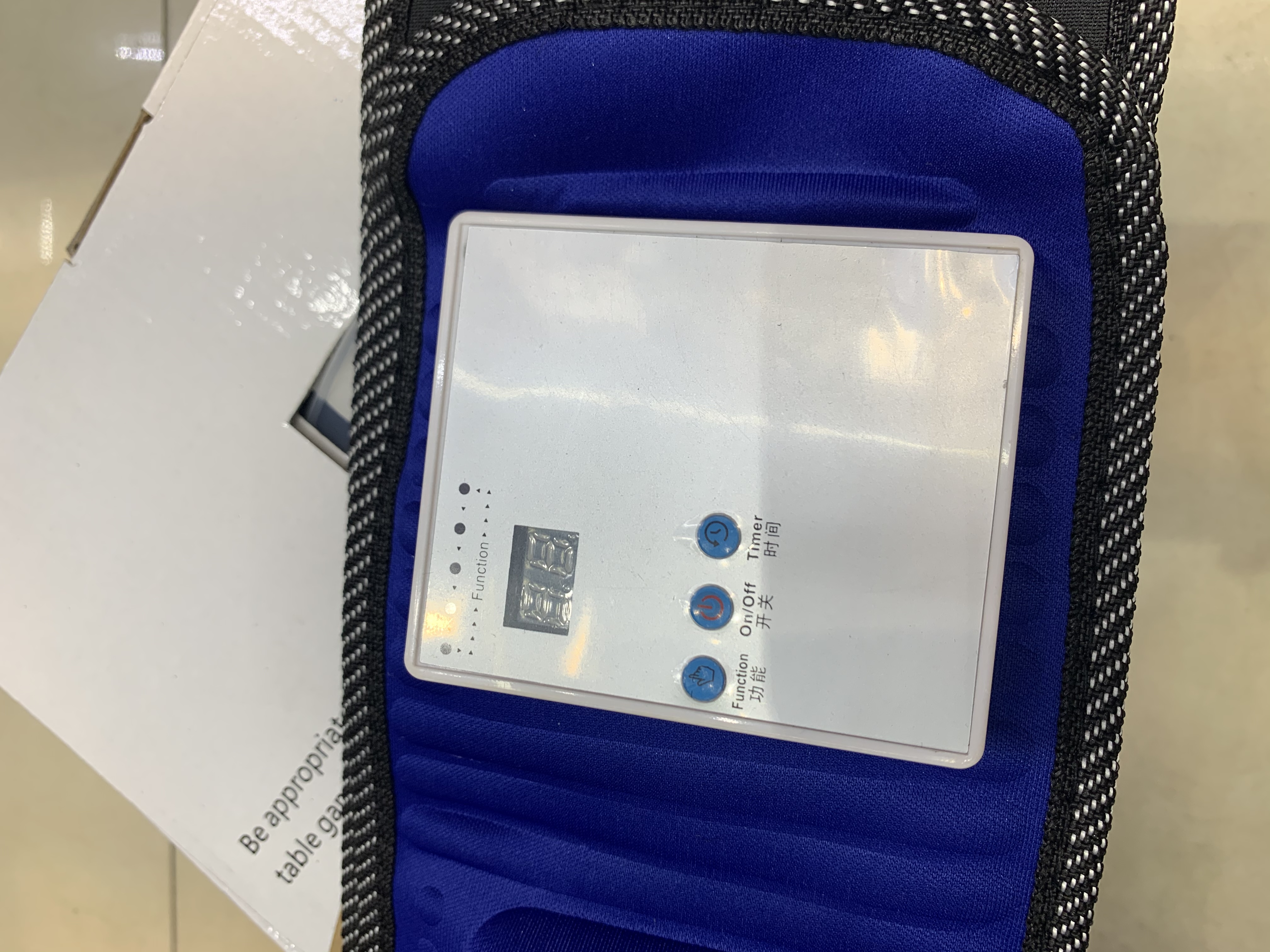 X5甩脂腰带懒人腰部震动按摩器材电动发热按摩腰带甩脂机数码款白底实物图