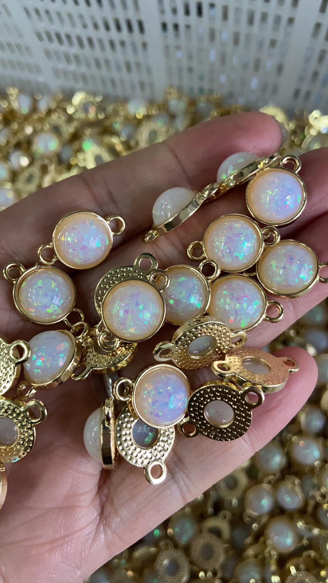 High-quality double-hanging thick smooth round 14 imitation Opal DIY bracelet earrings accessory hanging plating Application Scenario