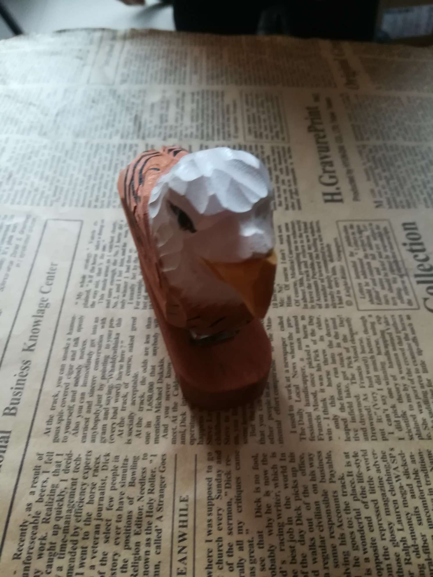 原木创意复古礼品纯手工雕刻仿真老鹰订书机详情图1