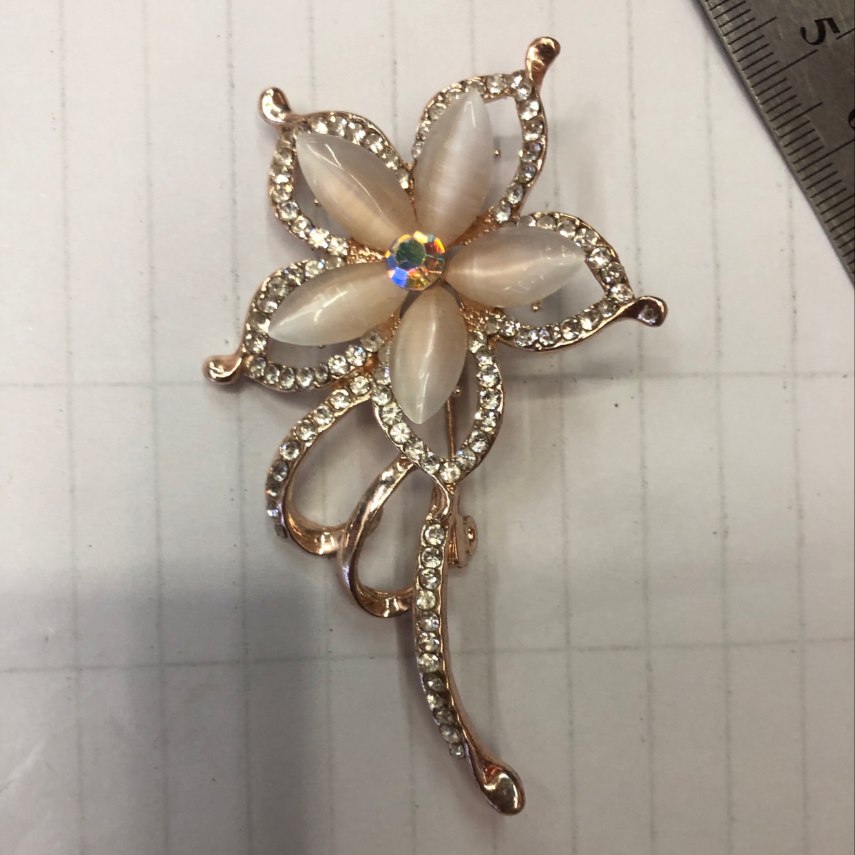 5马眼猫眼大花朵胸针详情图2