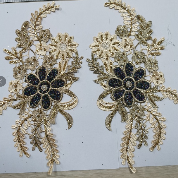 双色金丝线涤光线对花加金粉加钻朵花服装辅