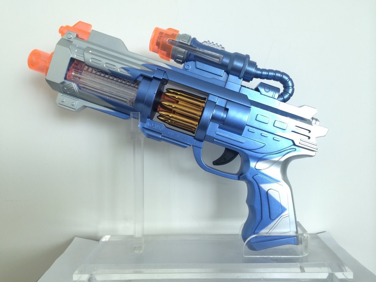 Children's electric toy guns emit light, make sounds, vibrate with lights, and are popular toys at street stalls 01 details Picture
