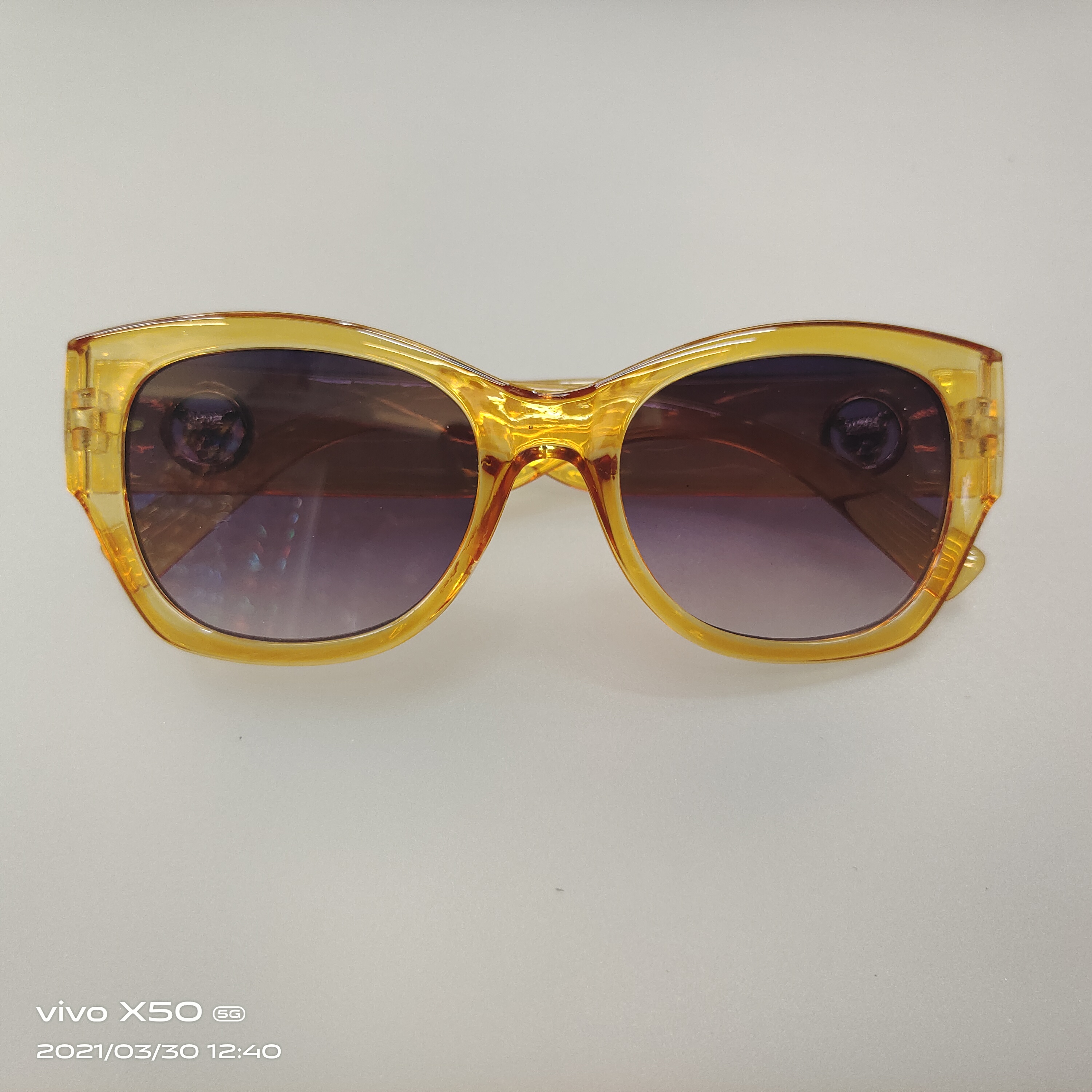 New sunglasses 118-29258 thumbnail