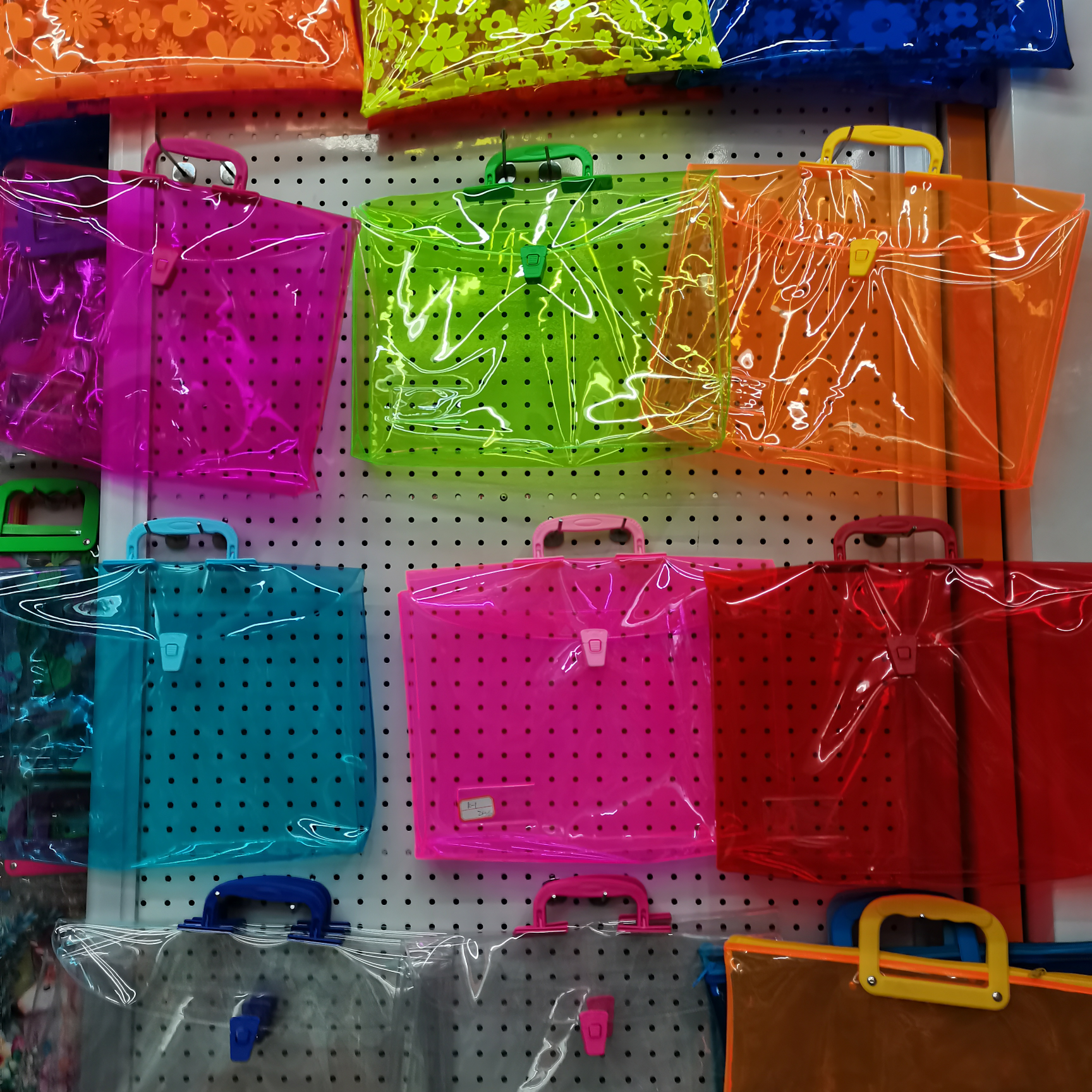 Fluorescent file bag