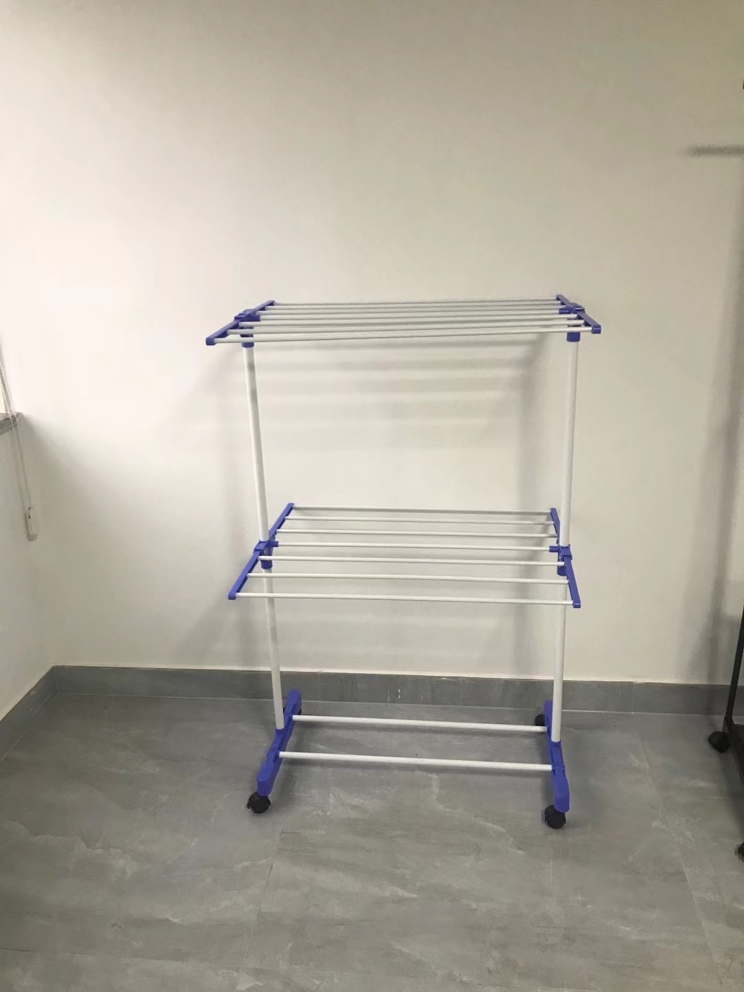 升降晾衣架实物图