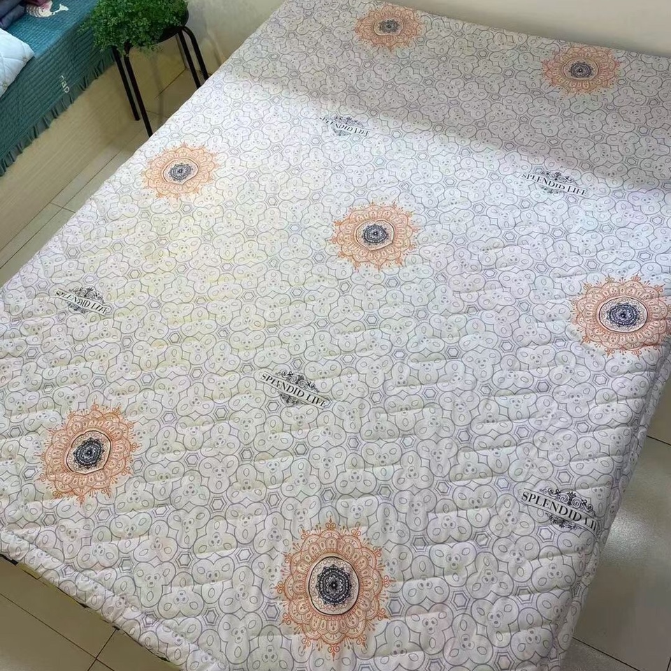 New Skin Friendly Velvet Multi-Needle Summer Cooling Quilt