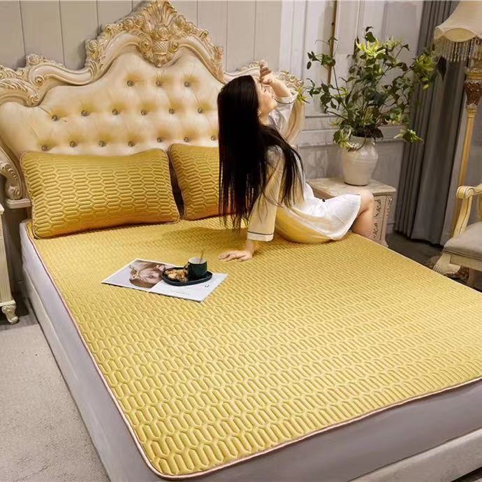 2021 New plain ice silk latex mat three-piece set 🍀🍀🍀 detail image 2