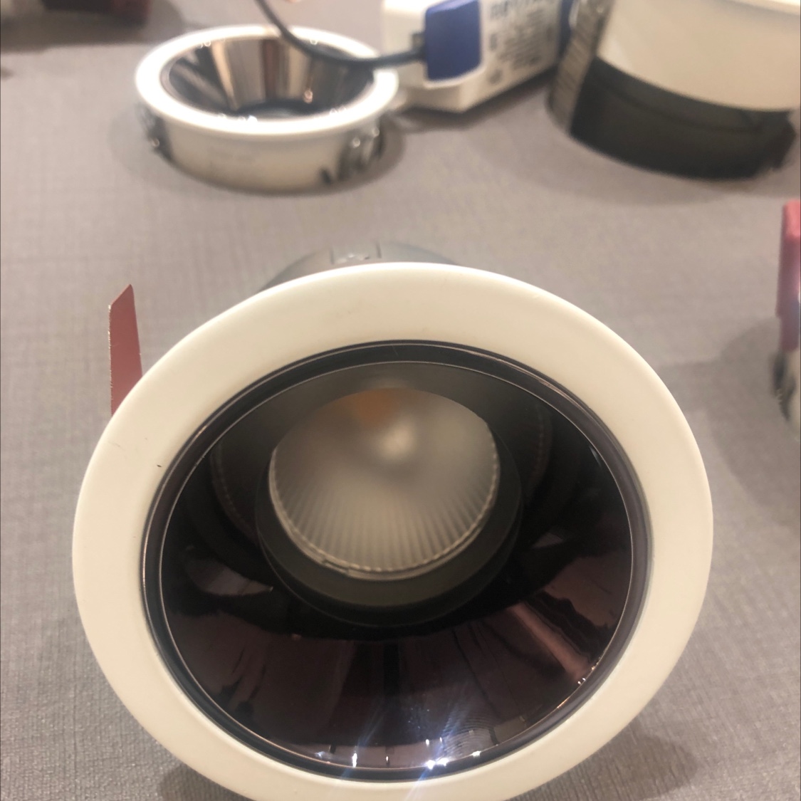 Aoyue modern and simple living room lamp, Nordic ceiling lamp, smart home package, bedroom lamp, anti-glare spotlight