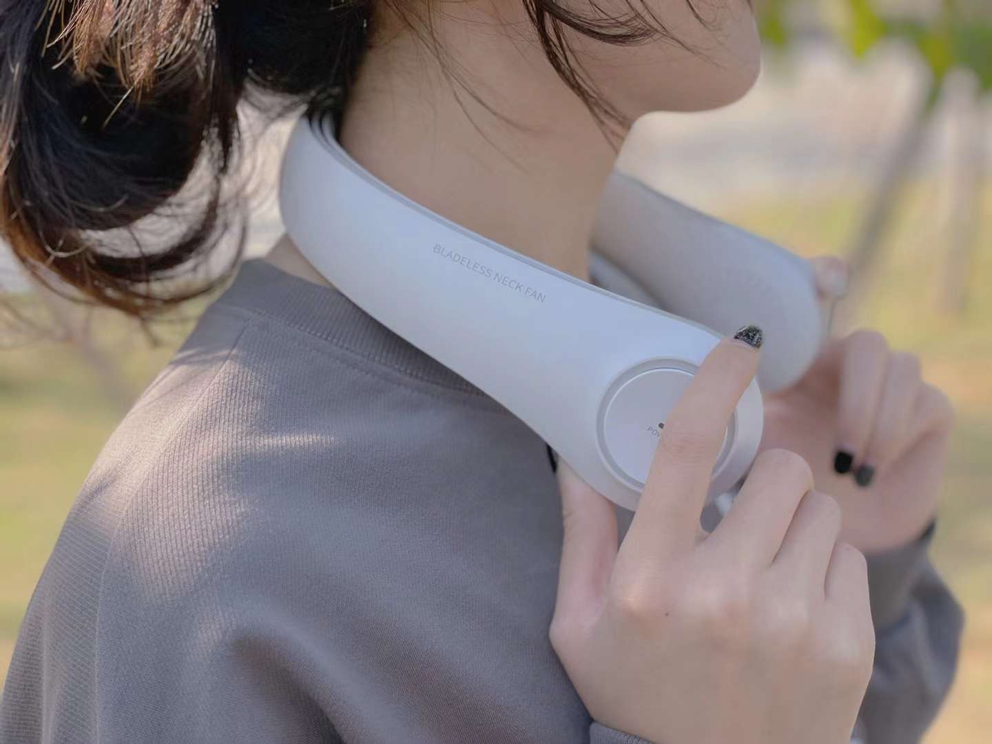 懒人挂脖风扇产品图