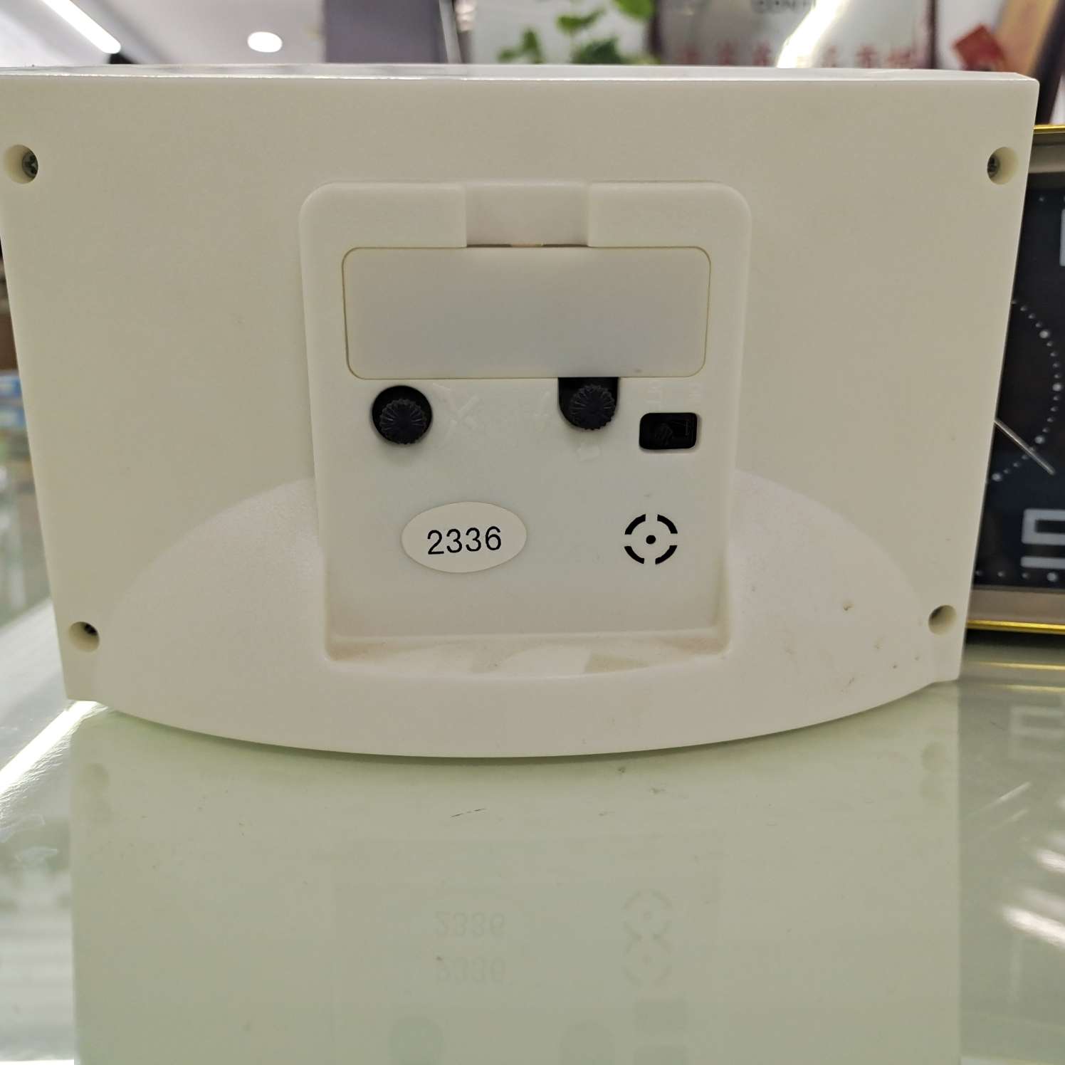 2336 Alarm clock details Picture