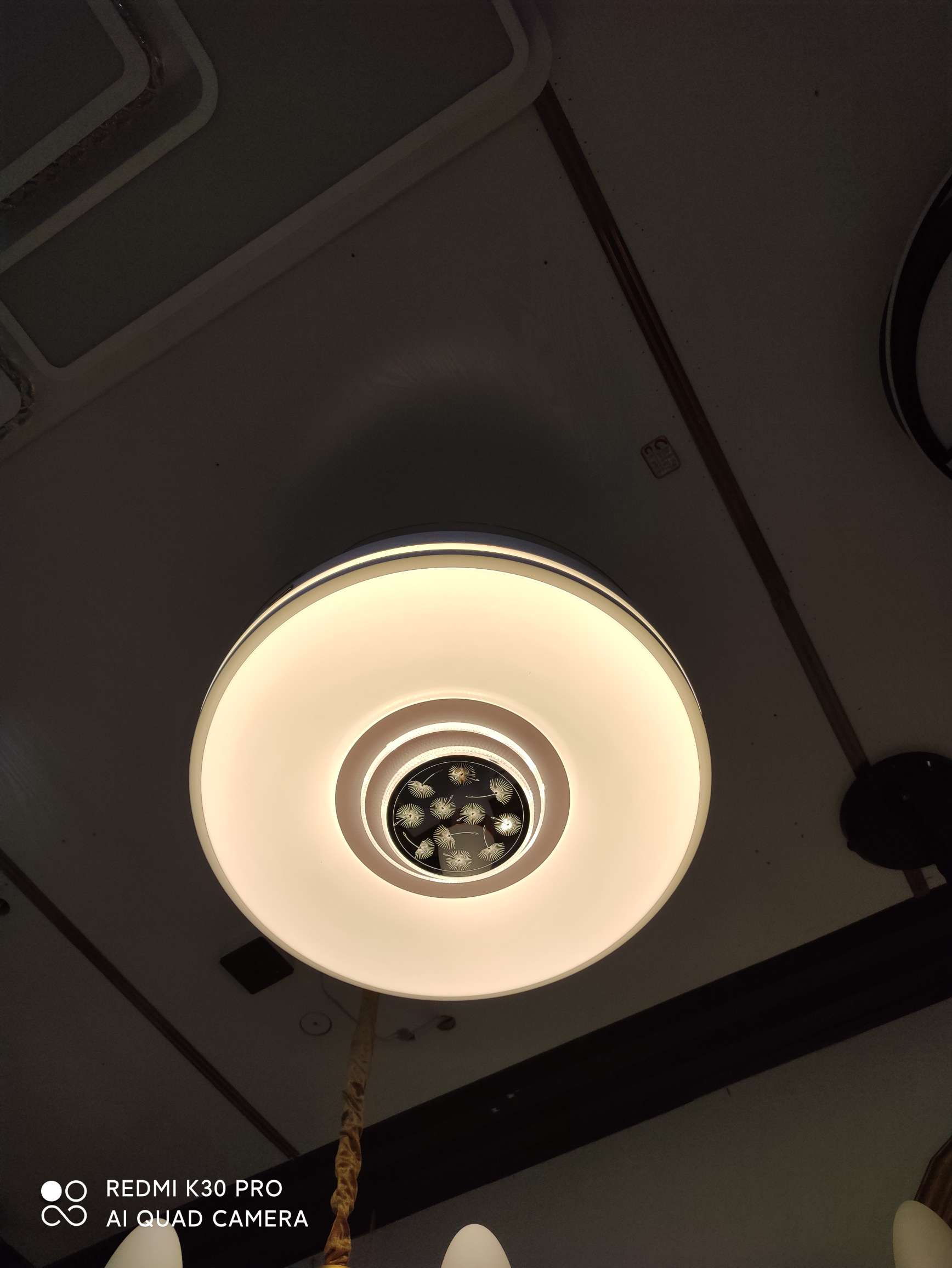 Invisible fan lamp, dual-color 26W, 42 inches Specification image