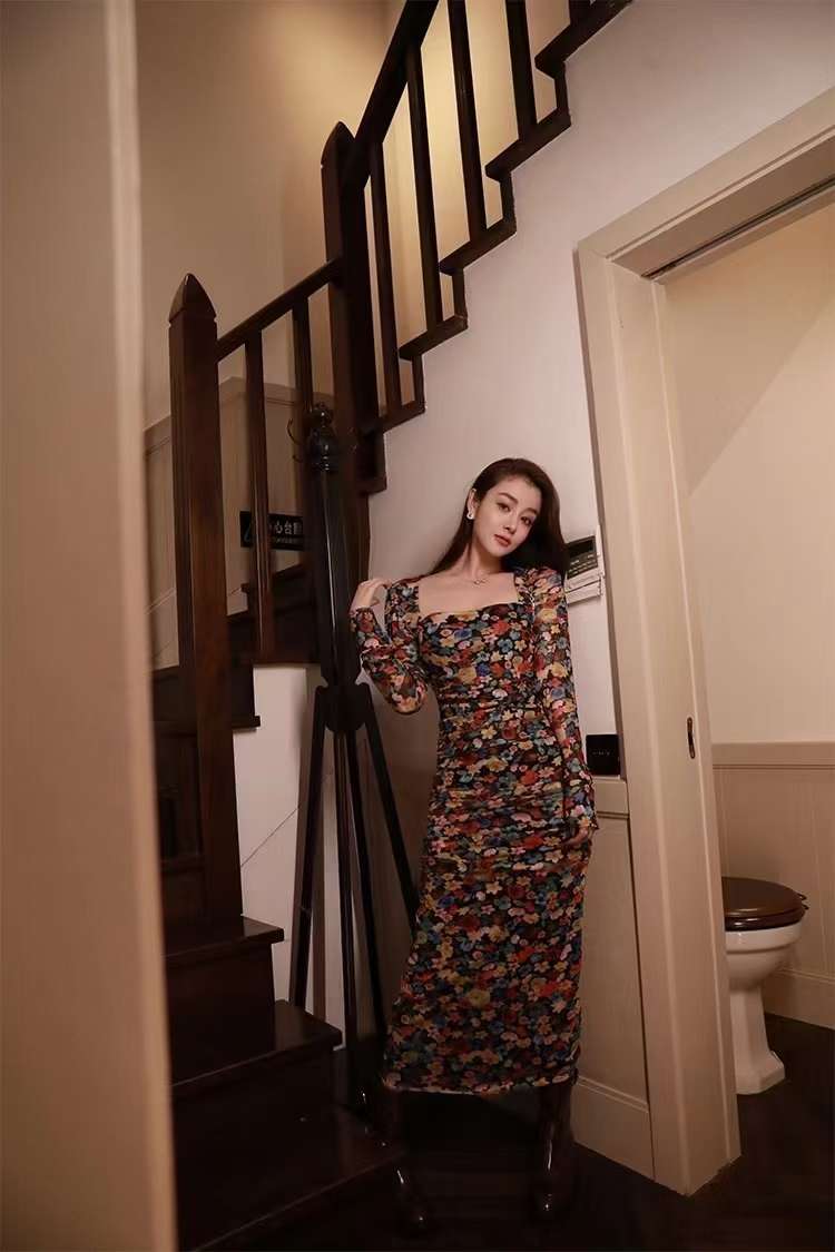 Floral print dress details Picture