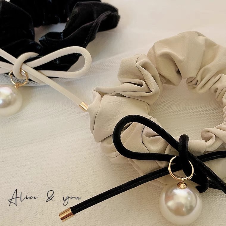 2021 New Hair Rope Head Rope Simple Temperament Summer Network Red Ins Wind Elastic Band Female Hair Summer Scrunchie Summer Network Red Ins Wind Elastic Band Female Hair Summer Scrunchie Application Scenario