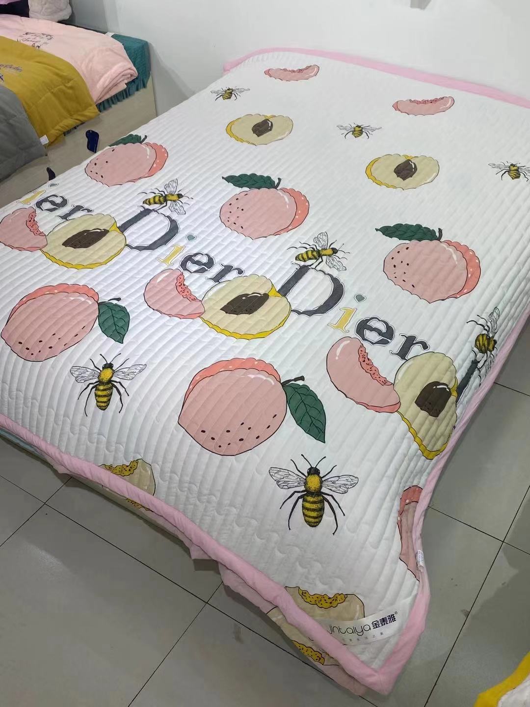 New Printed Quilted Air Conditioning Quilt Item Picture