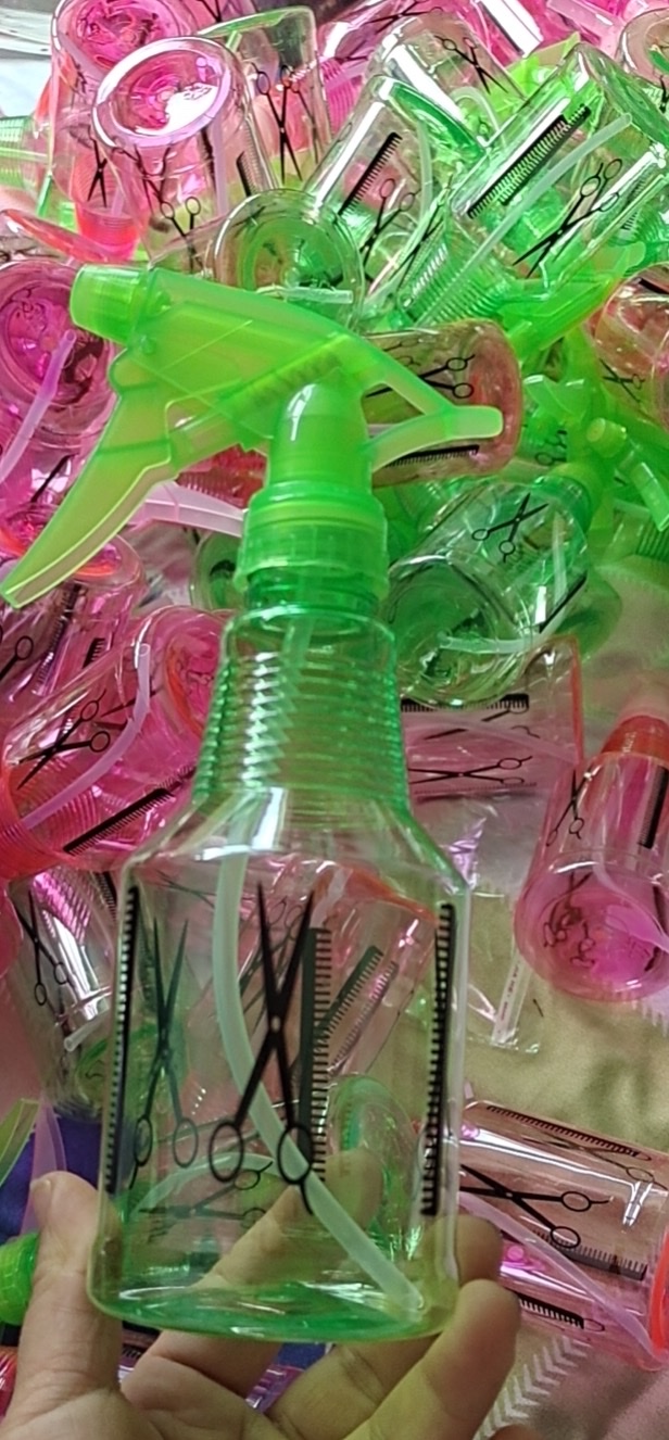 小喷壶 美发喷壶 浇花 园艺喷壶白底实物图