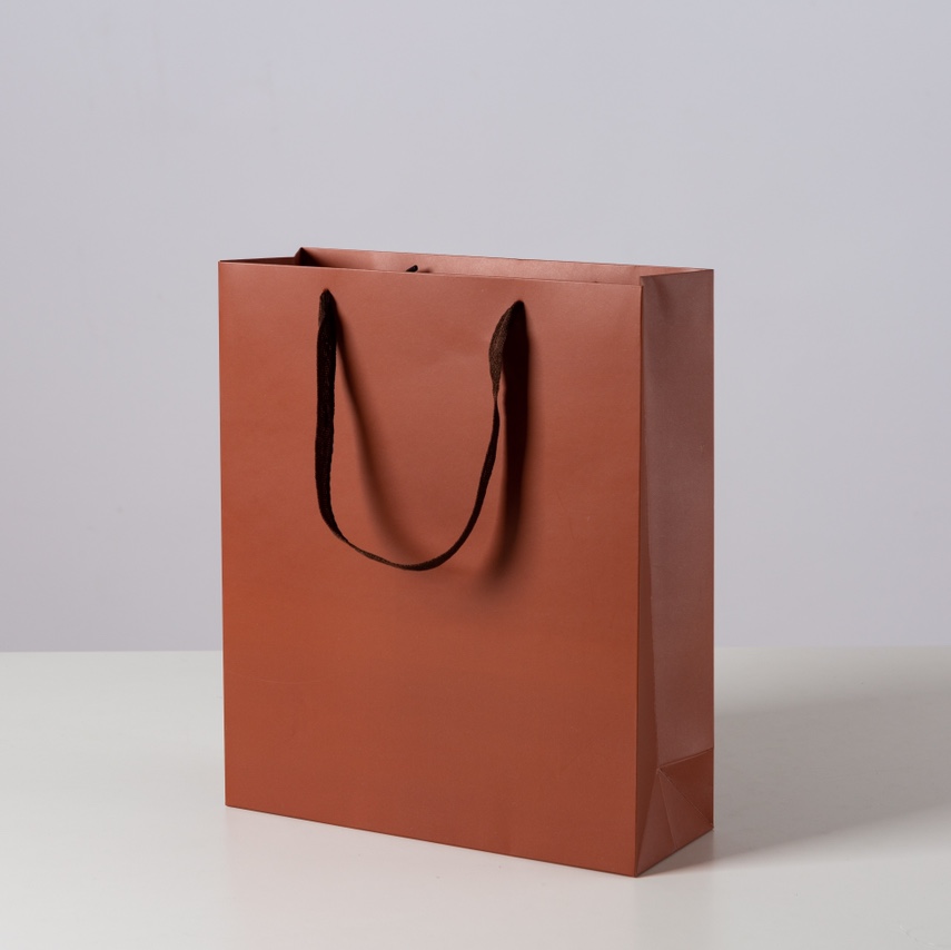 Factory direct sales, wholesale of single-color edge-wrapped packaging bags and gift bags. Customized based on samples. Personal customization