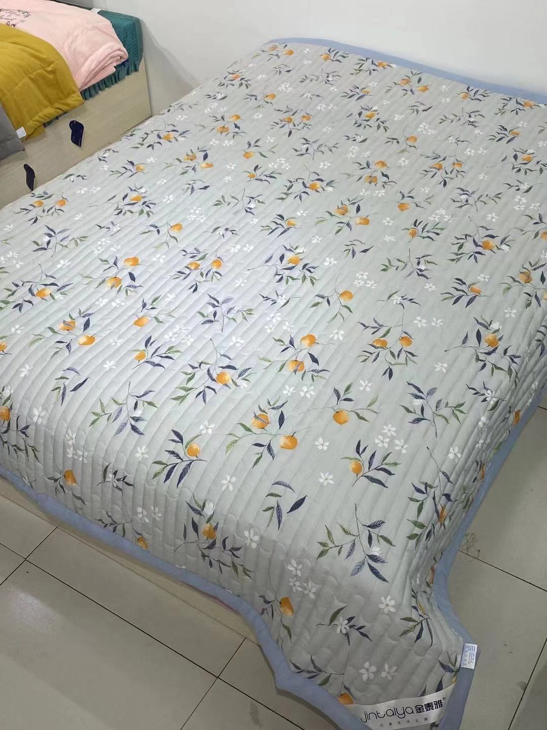 New Printed Quilted Air Conditioning Quilt undefined