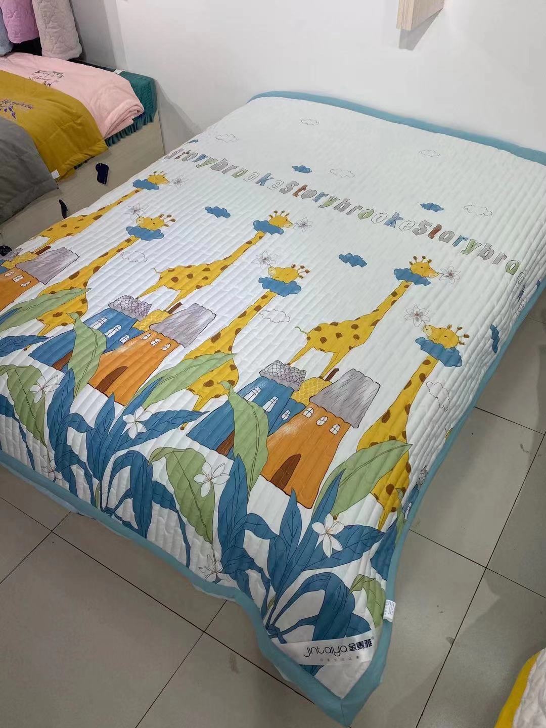 New Printed Quilted Air Conditioning Quilt Application Scenario