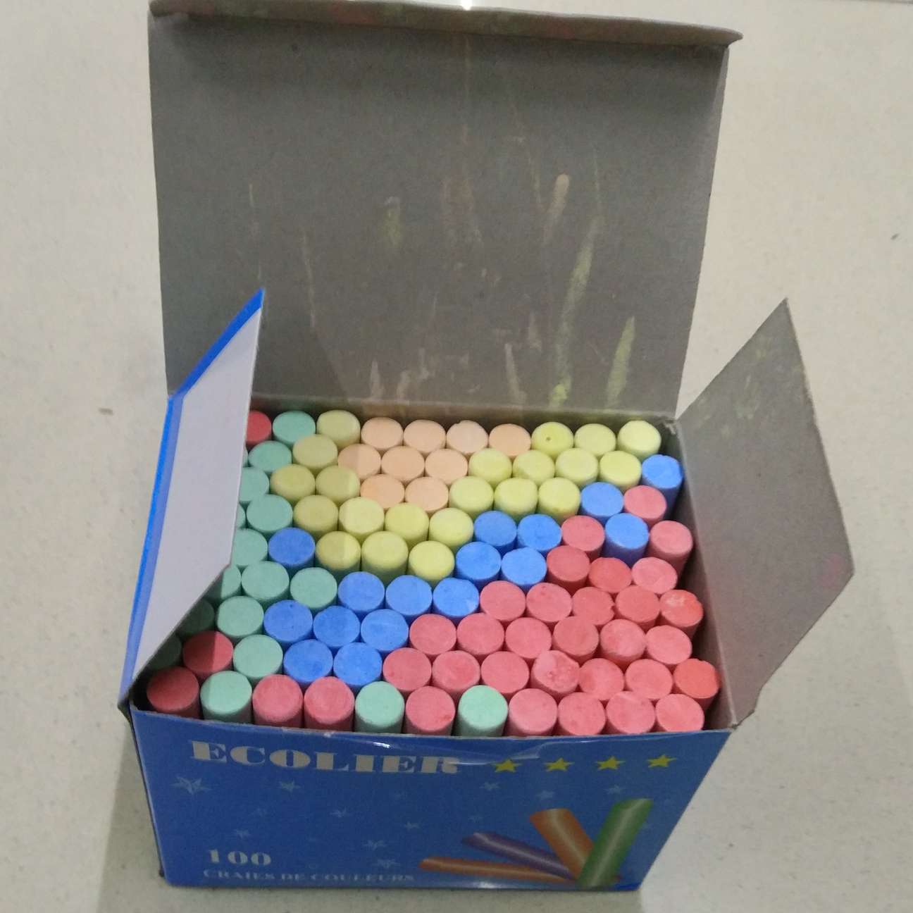 粉笔产品图
