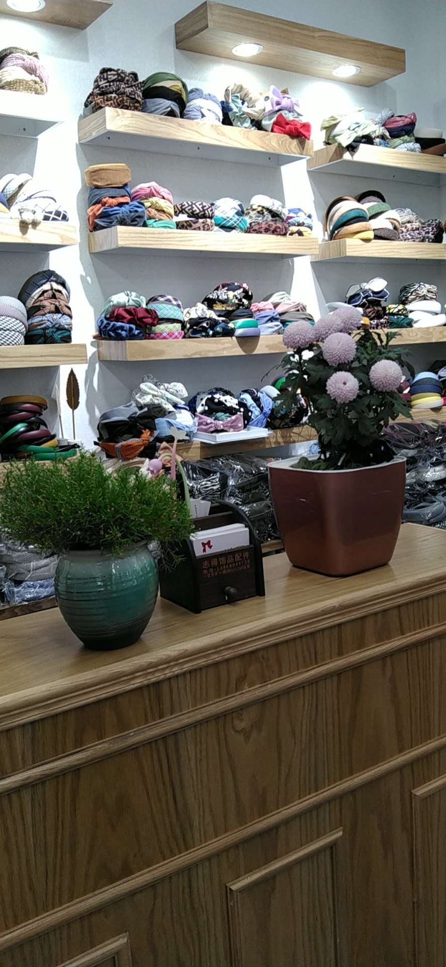 First-class accessories describe pic - 3