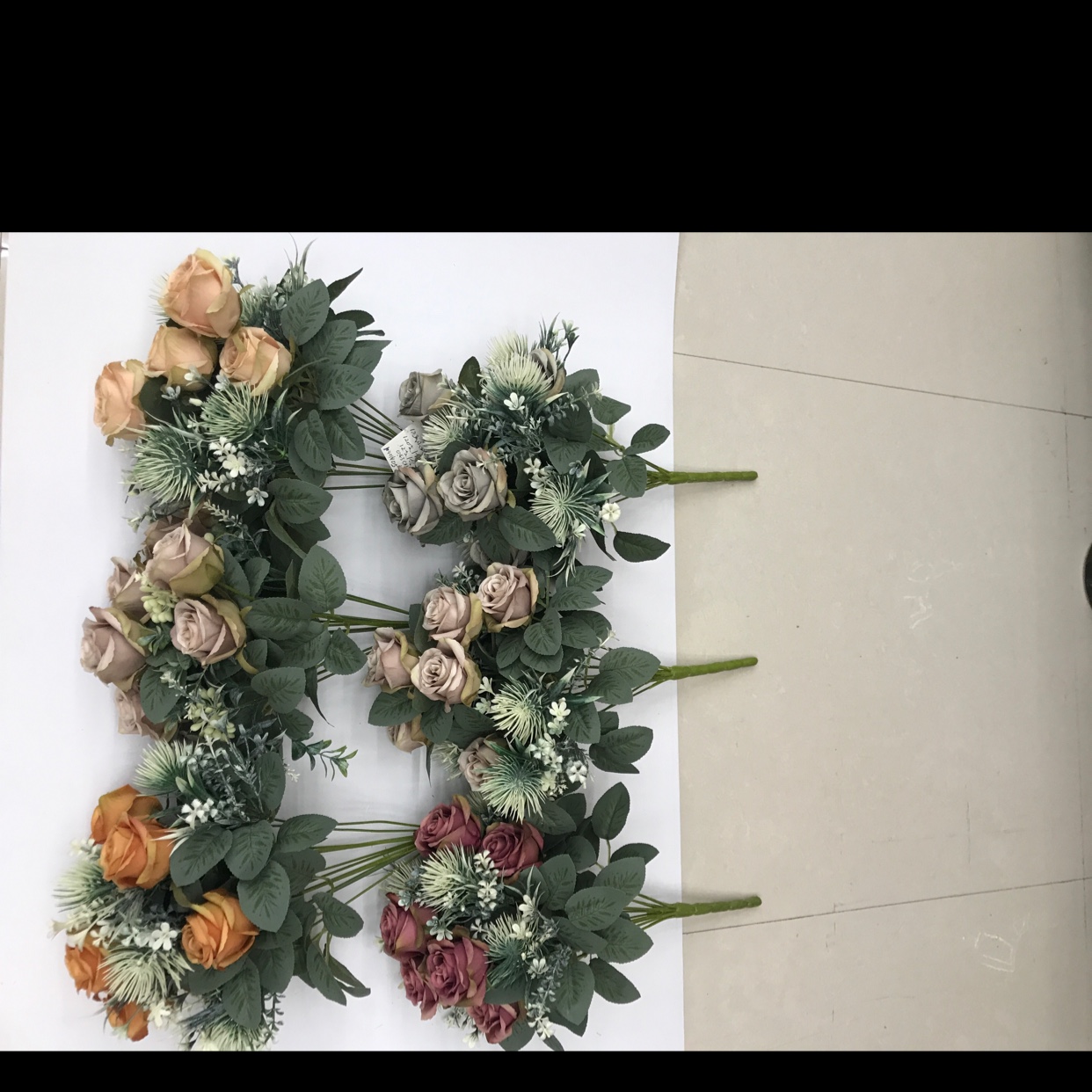 Twelve European little roses